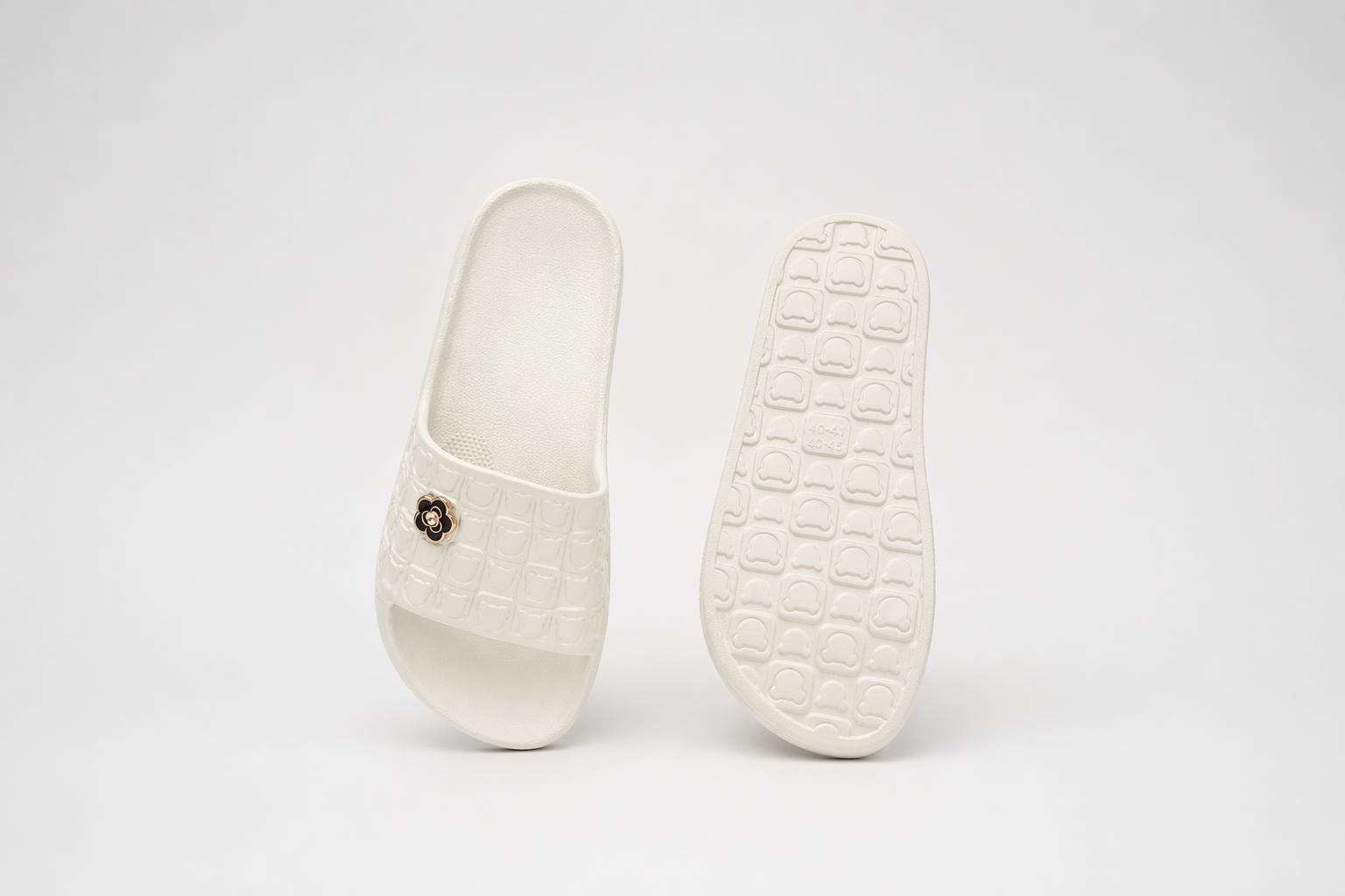 CLOGS | Sandales Confort à Détail Bijou