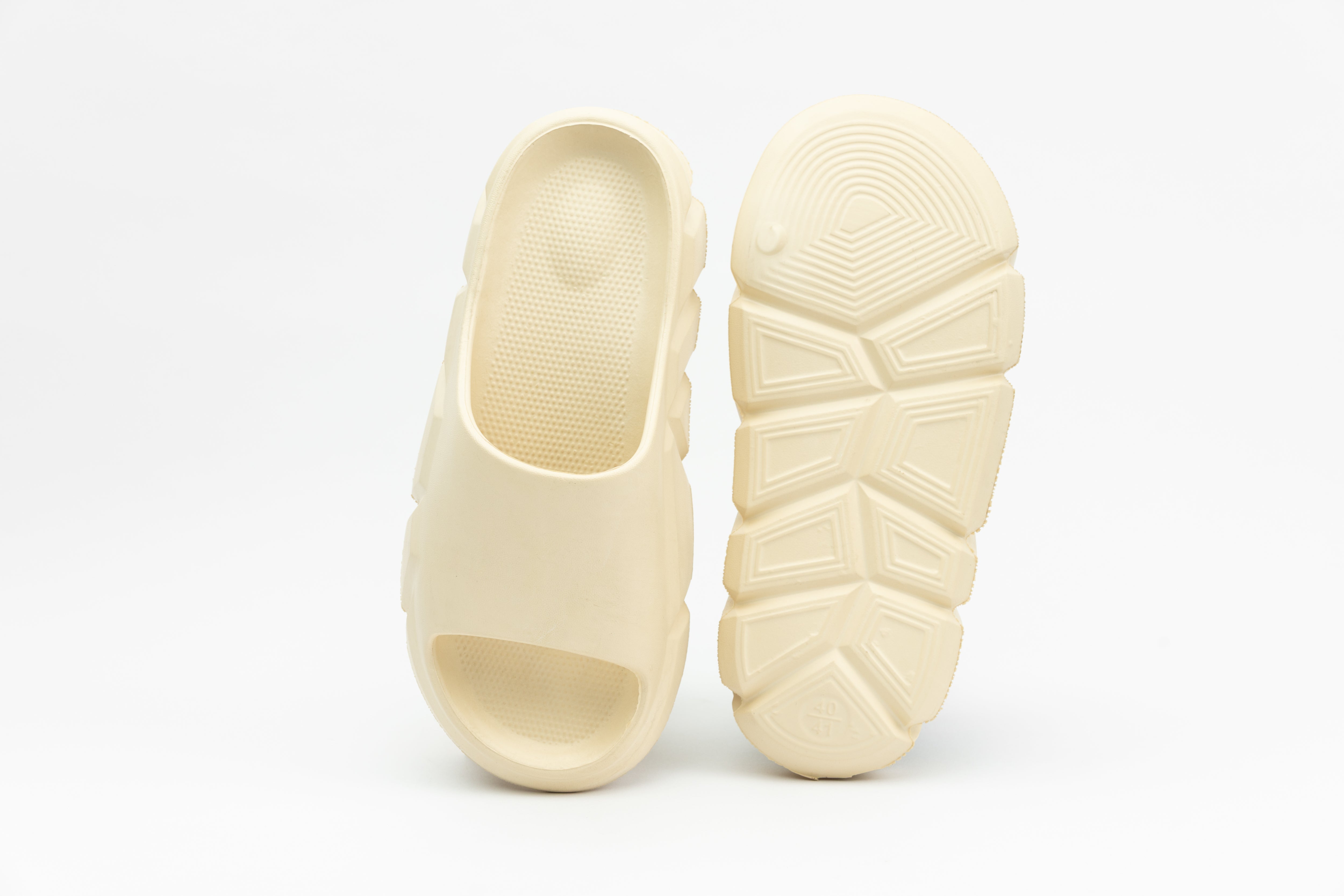 CLOGS | Structure Géométrique & Semelle Haute Résilience