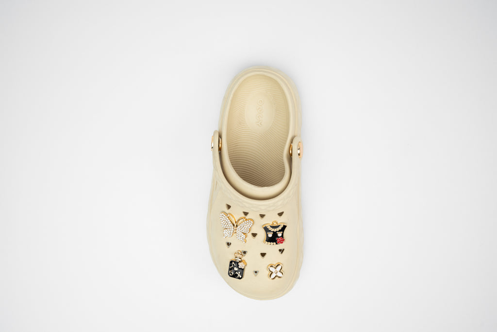 Goldie | Sabots Femme avec Chaînes et Décorations Dorées